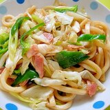 野菜たっぷり♡キャベツと葱ベーコンの焼きうどん